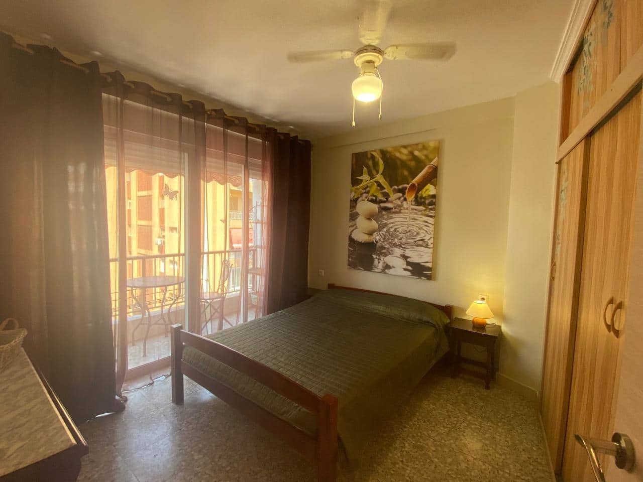 3 soverom Leilighet til leie i Alicante by - € 1 050 (Ref: 9116244)