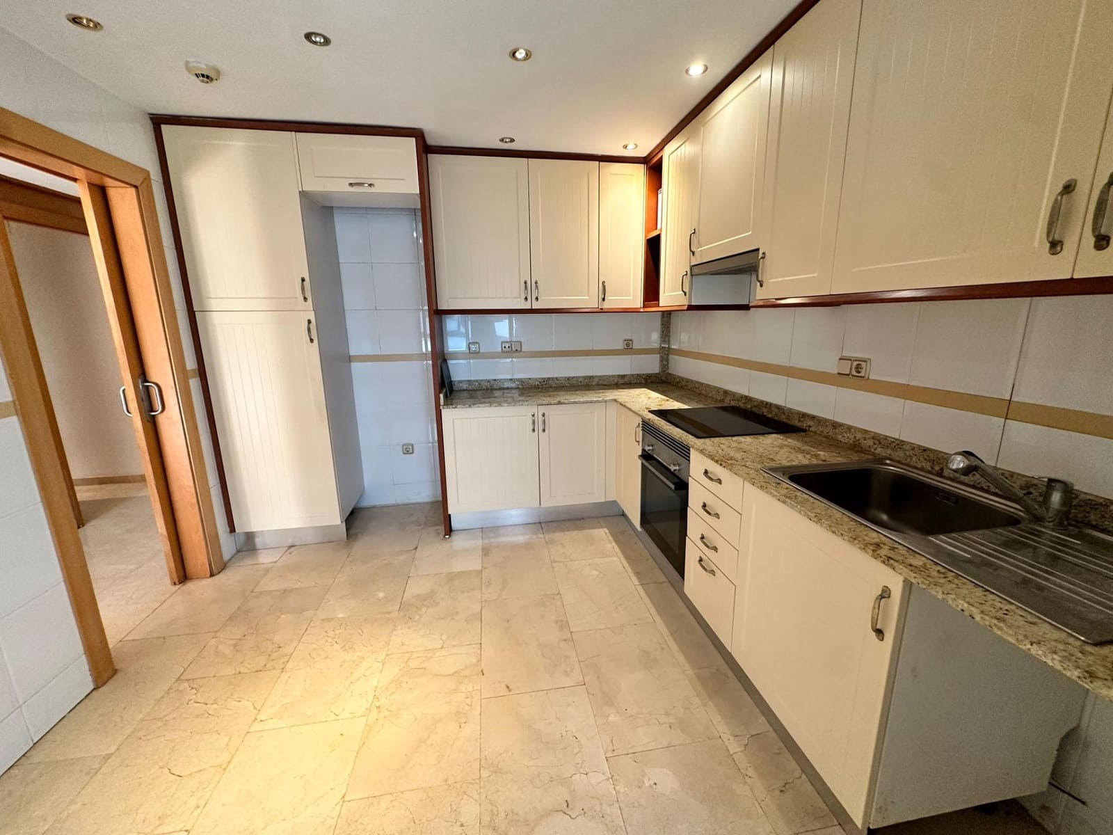 3 sypialnia Apartament do wynajęcia w Playa de San Juan z basenem garażem - 1 985 € (Ref: 9116248)