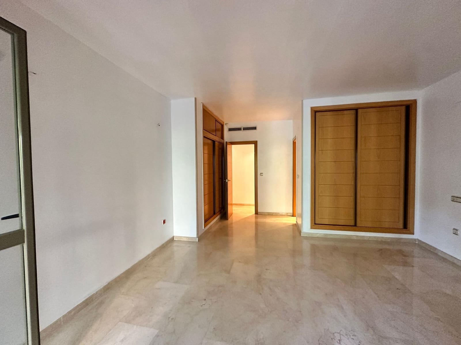 3 sypialnia Apartament do wynajęcia w Playa de San Juan z basenem garażem - 1 985 € (Ref: 9116248)