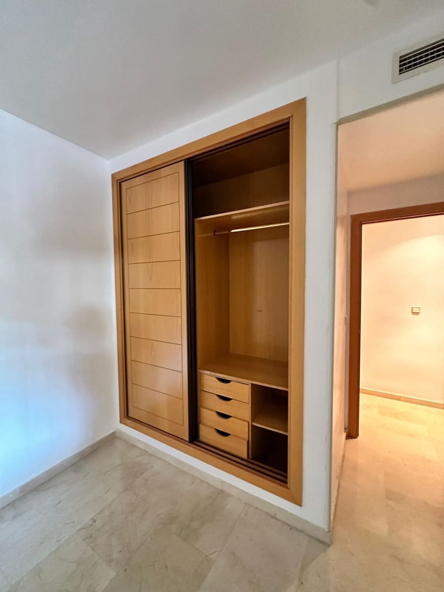 3 sypialnia Apartament do wynajęcia w Playa de San Juan z basenem garażem - 1 985 € (Ref: 9116248)