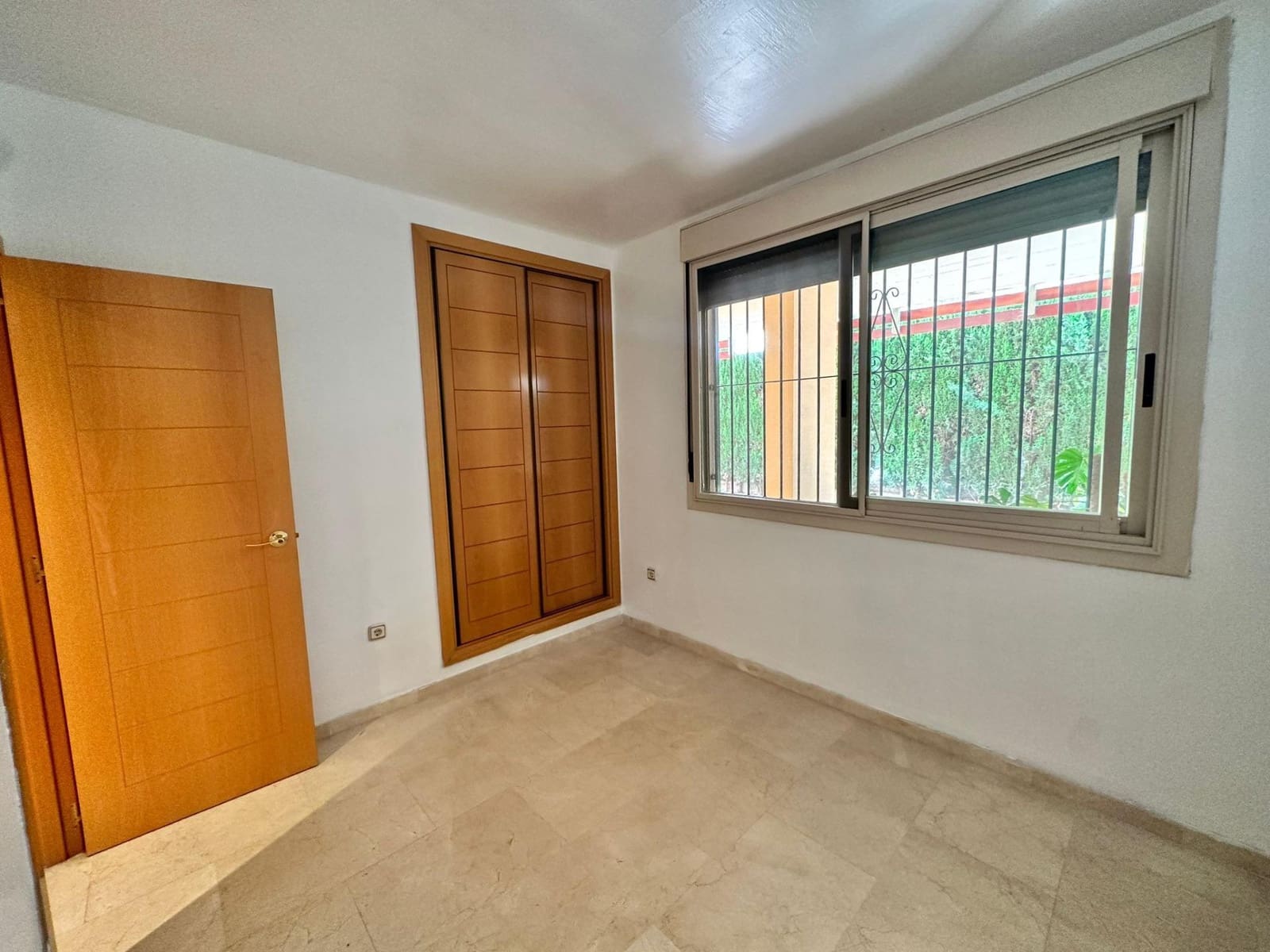 3 sypialnia Apartament do wynajęcia w Playa de San Juan z basenem garażem - 1 985 € (Ref: 9116248)