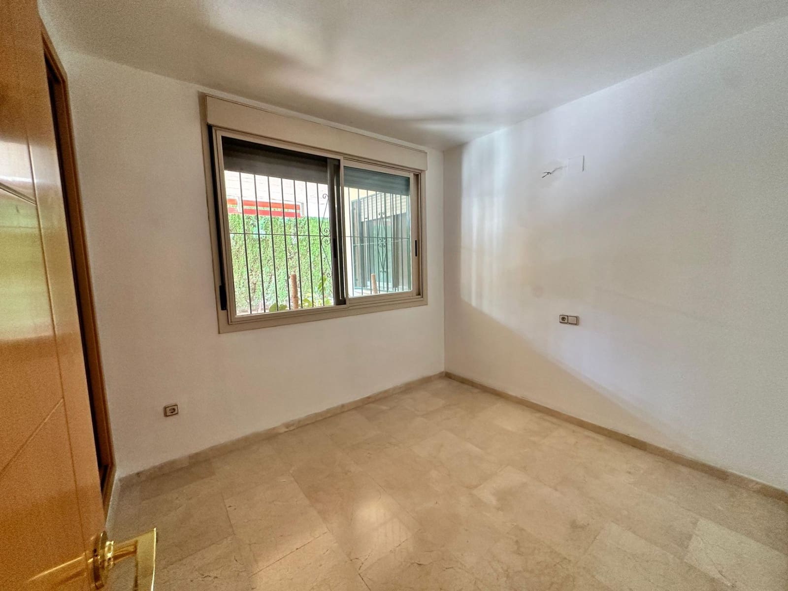 3 sypialnia Apartament do wynajęcia w Playa de San Juan z basenem garażem - 1 985 € (Ref: 9116248)