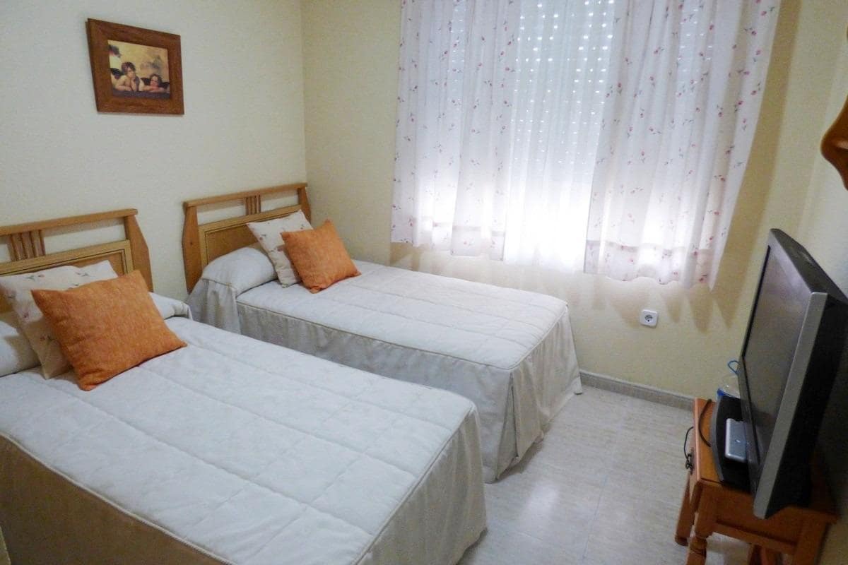 2 soveværelse Lejlighed til leje i Playa de San Juan med swimmingpool - € 1.150 (Ref: 9126853)