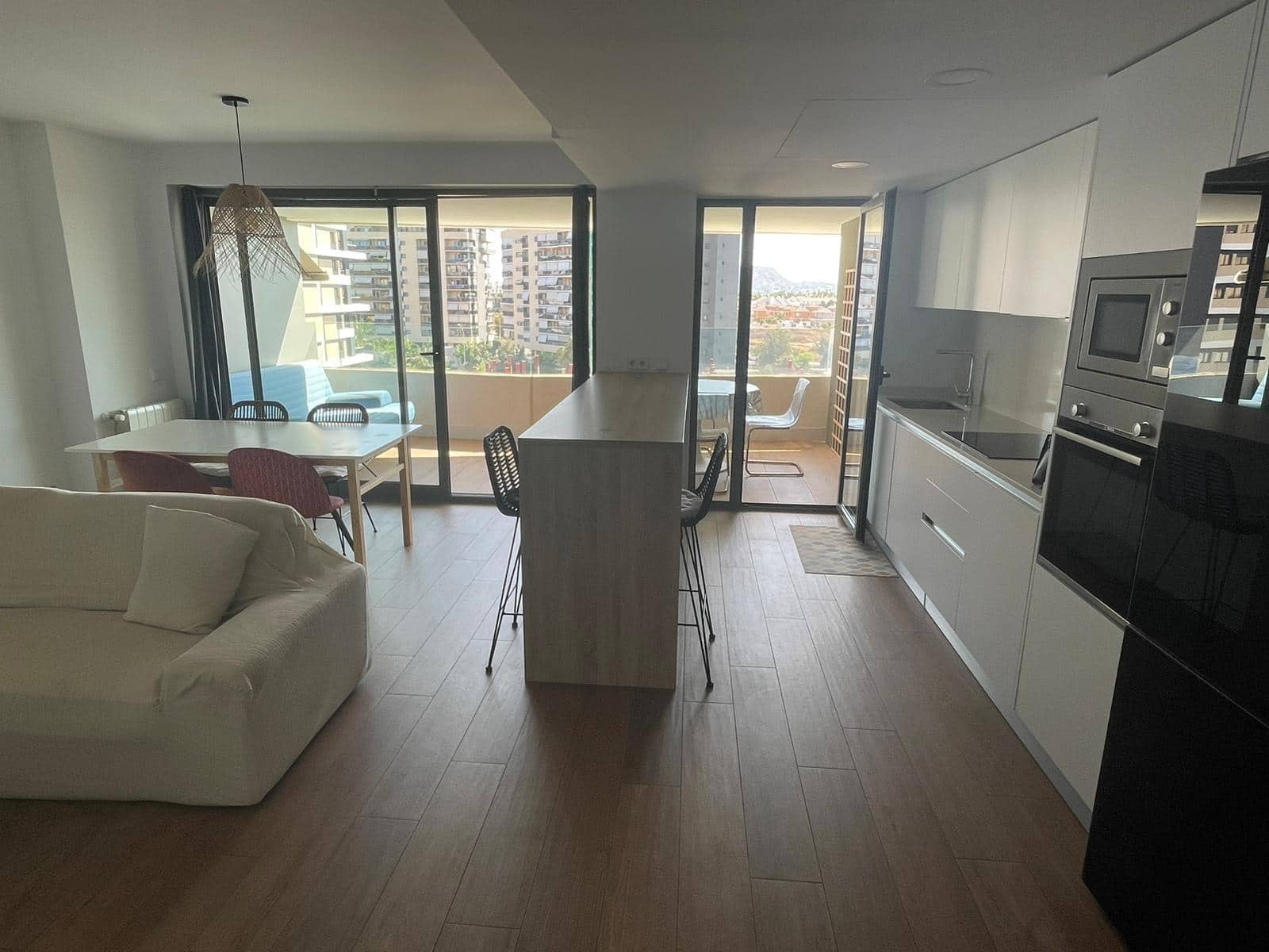 2 bedroom Flat for sale in Playa de San Juan with pool garage - € 481,000 (Ref: 9132518)