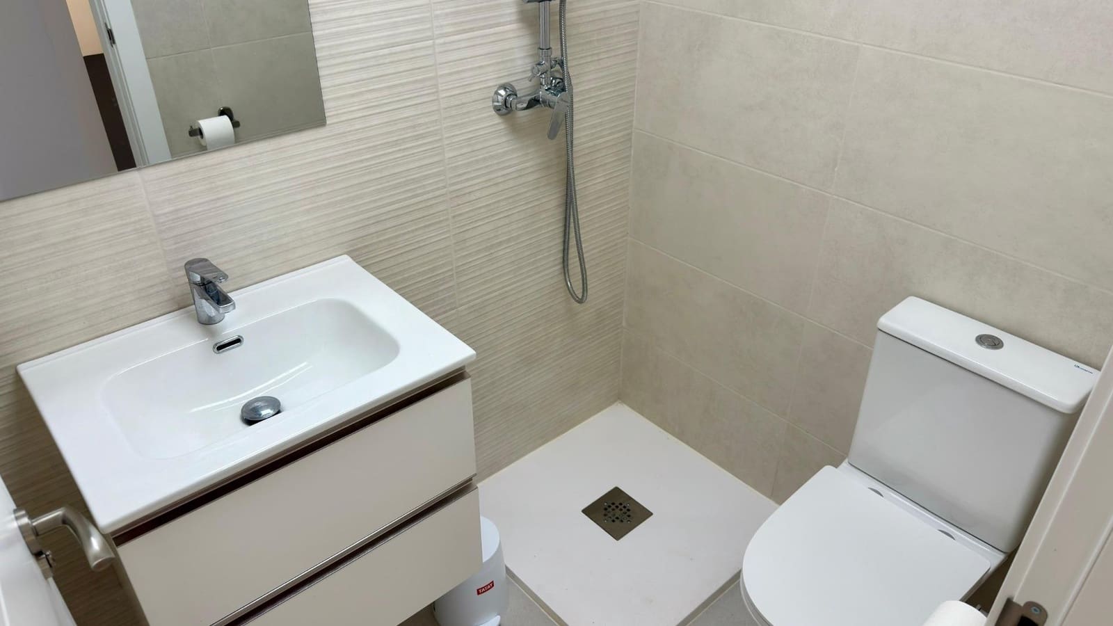 2 soveværelse Lejlighed til leje i Gran Alacant med swimmingpool - € 1.200 (Ref: 9132519)