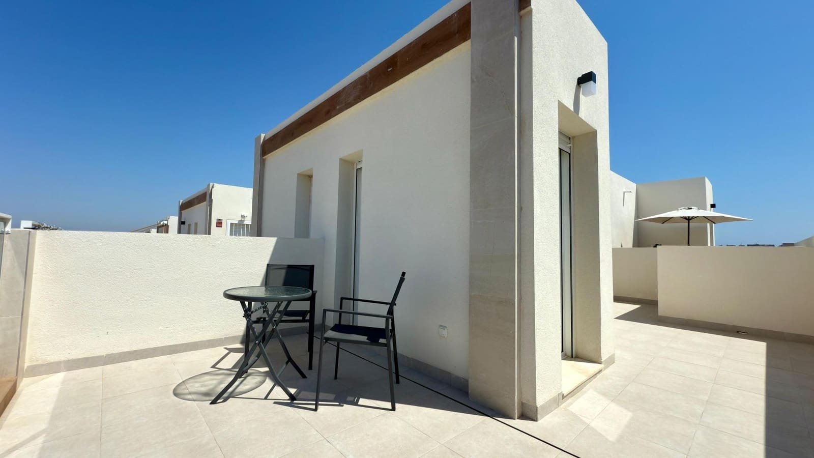 2 soveværelse Lejlighed til leje i Gran Alacant med swimmingpool - € 1.200 (Ref: 9132519)