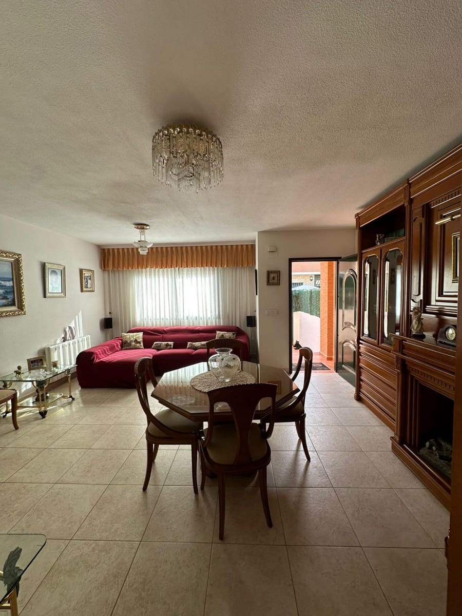 4 soveværelse Rækkehus til salg i San Juan de Alicante / Sant Joan d'Alacant med swimmingpool garage - € 459.000 (Ref: 9141695)