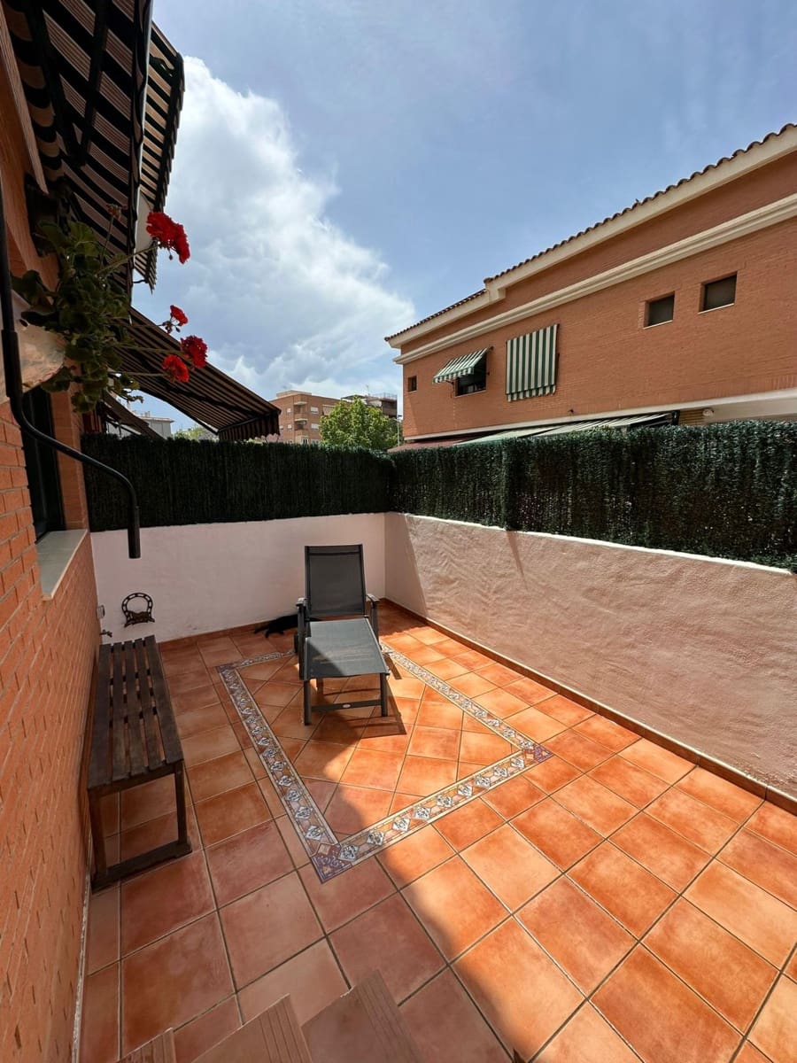 4 soveværelse Rækkehus til salg i San Juan de Alicante / Sant Joan d'Alacant med swimmingpool garage - € 459.000 (Ref: 9141695)