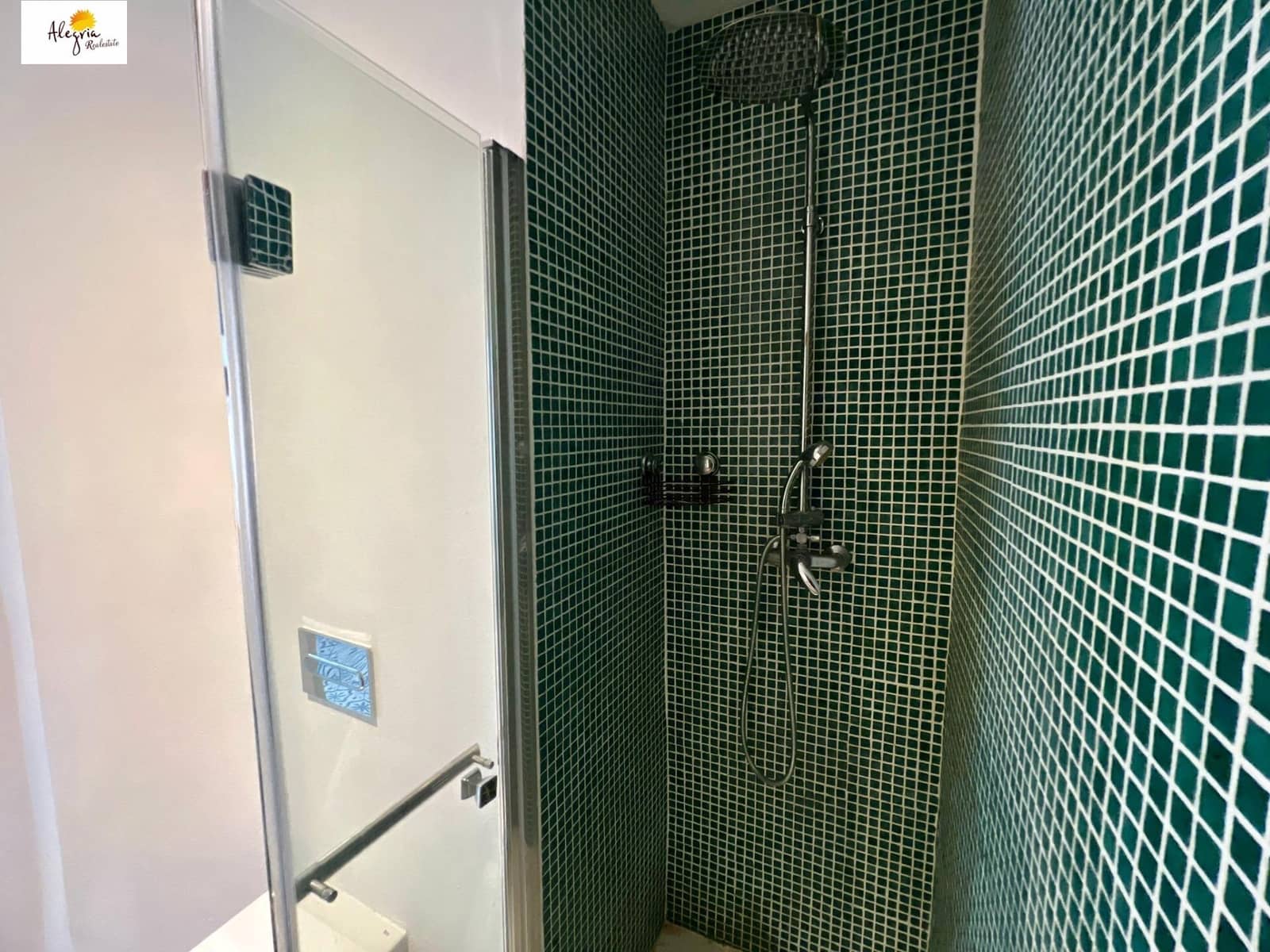 2 soveværelse Lejlighed til salg i Valencia by - € 176.000 (Ref: 9149396)