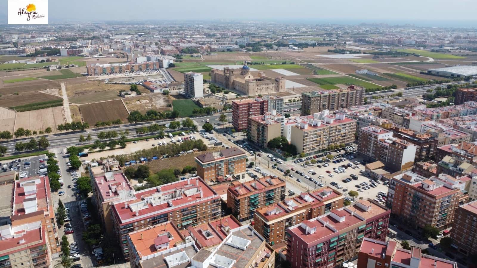 2 soveværelse Lejlighed til salg i Valencia by - € 176.000 (Ref: 9149396)