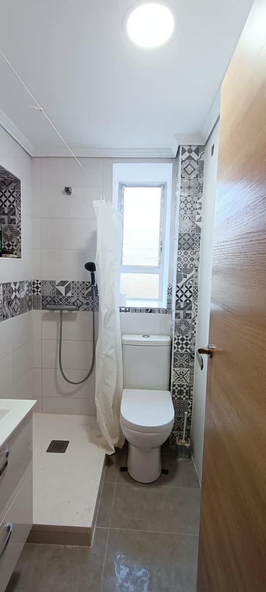 Piso de 3 habitaciones en Alicante / Alacant ciudad en venta - 146.000 € (Ref: 9152295)