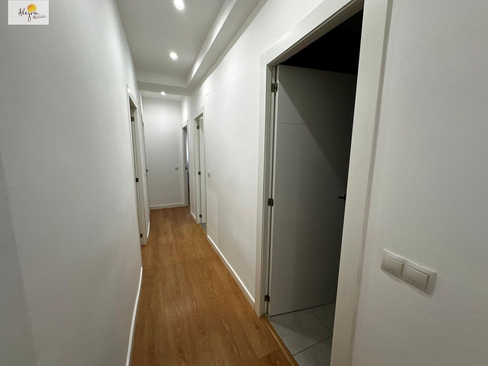 3 sypialnia Apartament do wynajęcia w Miasto Walencja - 2 000 € (Ref: 9152297)