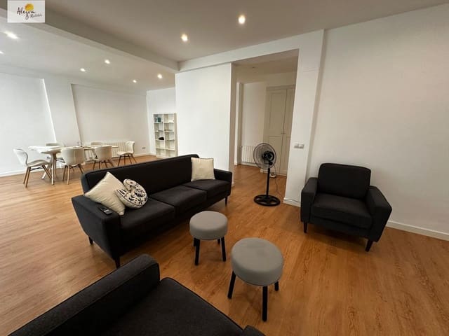 3 soveværelse Lejlighed til leje i Arrancapins, Valencia by - € 1.800 (Ref: 9152297)