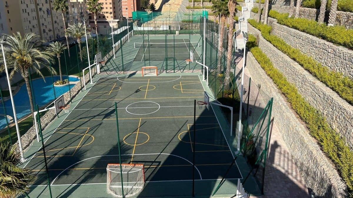 3 sypialnia Mieszkanie na sprzedaż w Benidorm z basenem garażem - 790 000 € (Ref: 9161140)