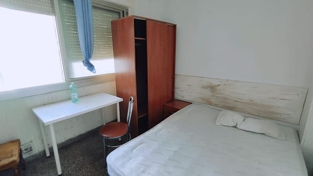 1 soveværelse Lejlighed til leje i Carolinas Bajas, Alicante by - € 280 (Ref: 9162373)