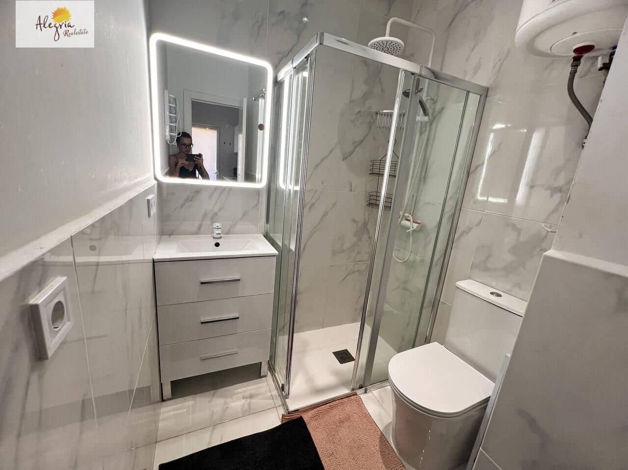 2 soveværelse Lejlighed til salg i Valencia by - € 255.000 (Ref: 9169617)