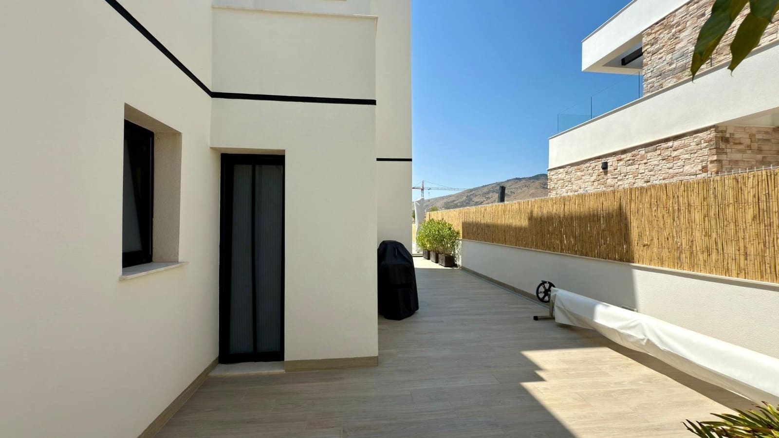 3 bedroom Villa for sale in Finestrat with pool - € 680,000 (Ref: 9169620)
