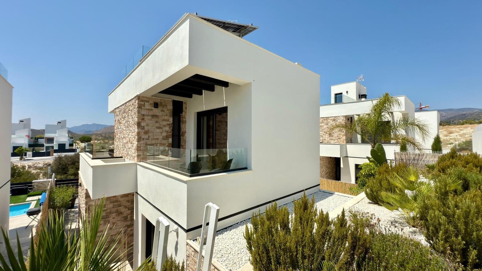 3 bedroom Villa for sale in Finestrat with pool - € 680,000 (Ref: 9169620)