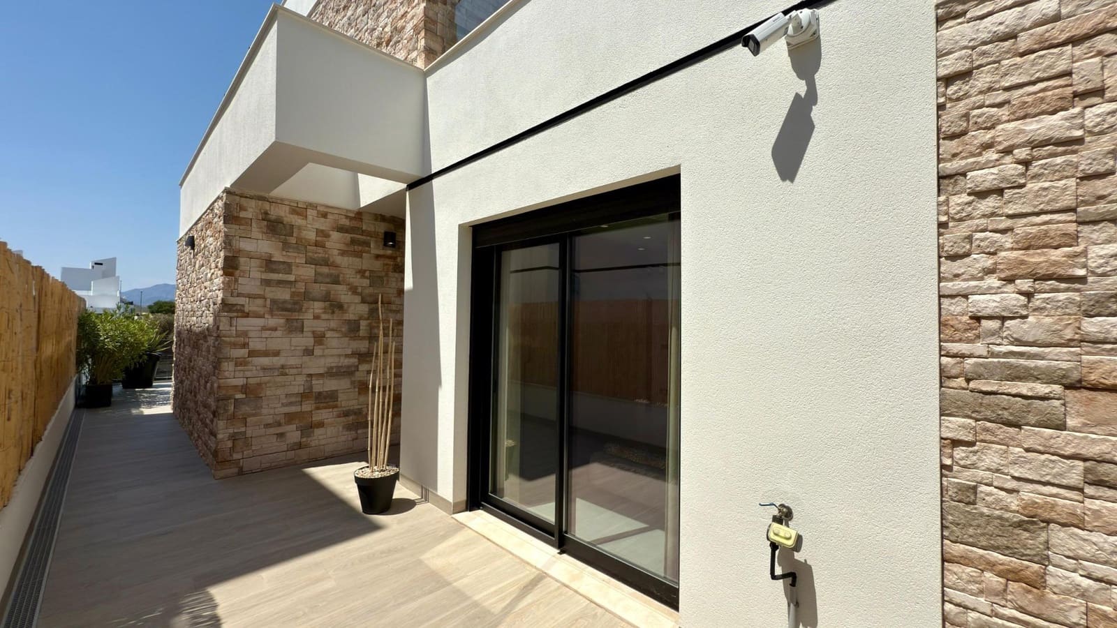 3 bedroom Villa for sale in Finestrat with pool - € 680,000 (Ref: 9169620)