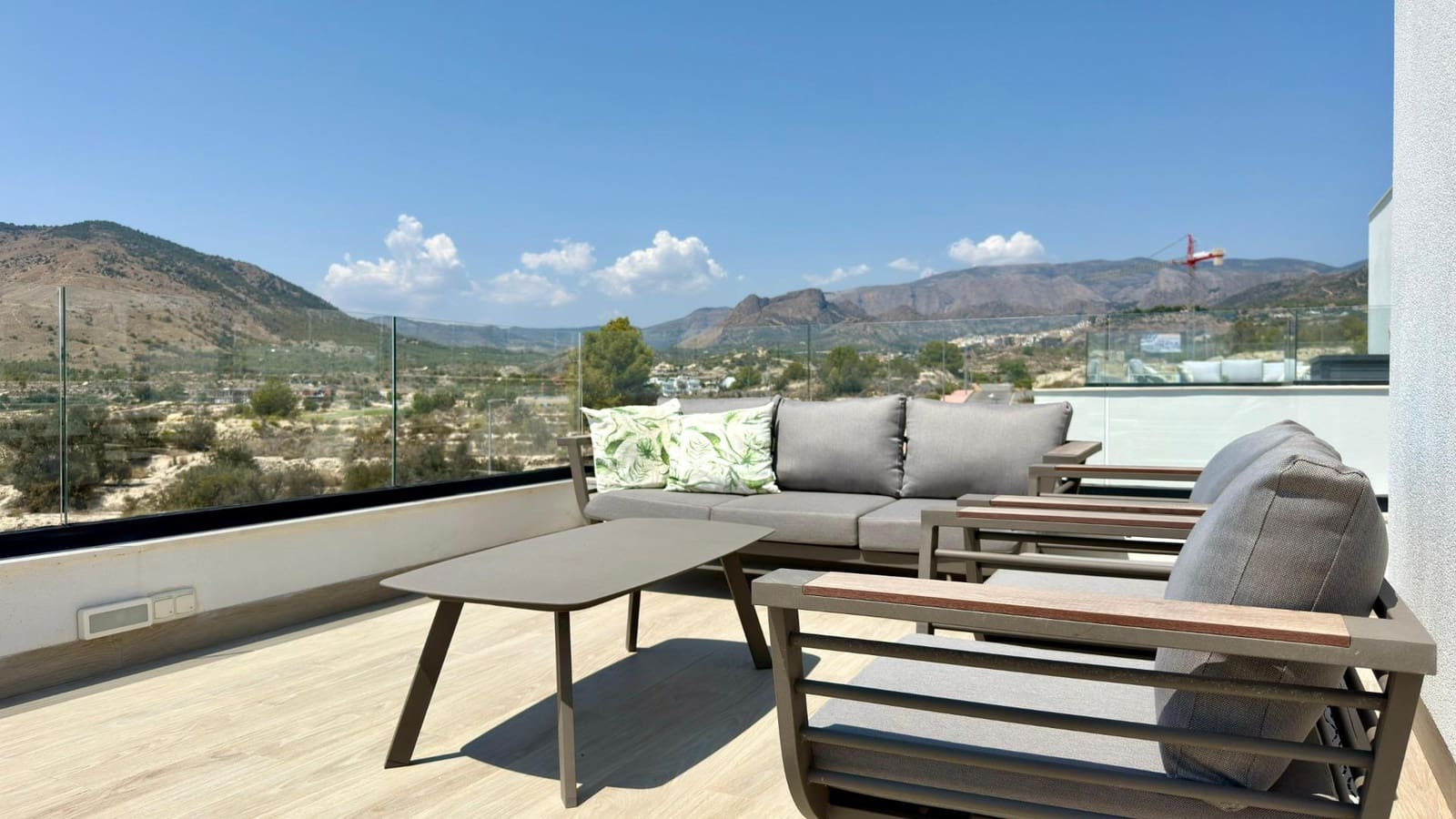 3 bedroom Villa for sale in Finestrat with pool - € 680,000 (Ref: 9169620)