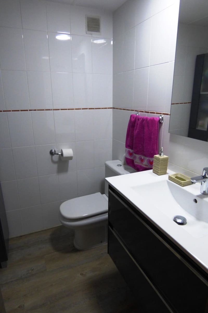 4 soveværelse Rækkehus til salg i Alicante by med swimmingpool garage - € 699.000 (Ref: 9170811)