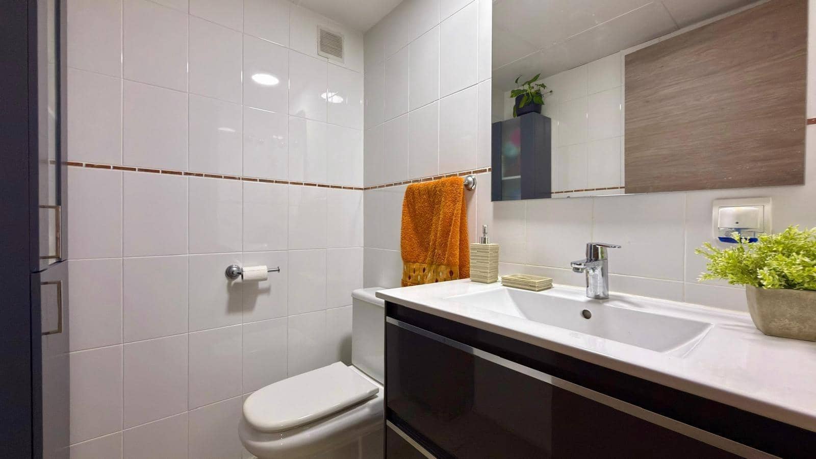 4 soveværelse Rækkehus til salg i Alicante by med swimmingpool garage - € 699.000 (Ref: 9170811)