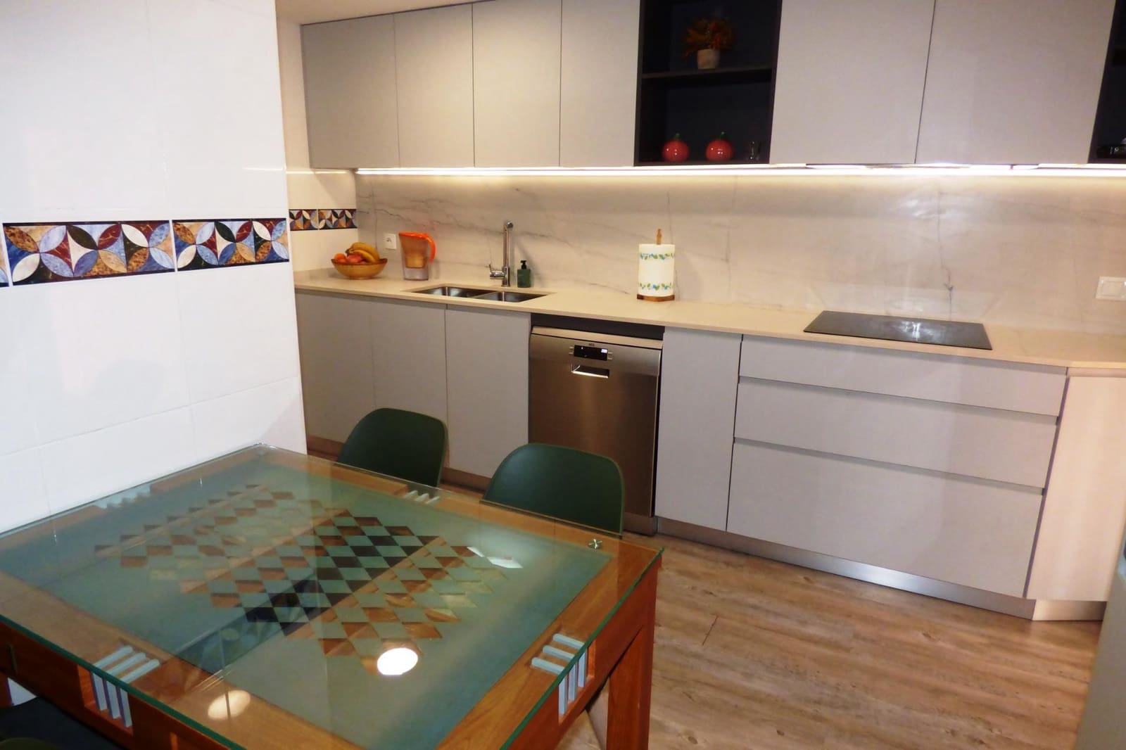 4 soveværelse Rækkehus til salg i Alicante by med swimmingpool garage - € 699.000 (Ref: 9170811)