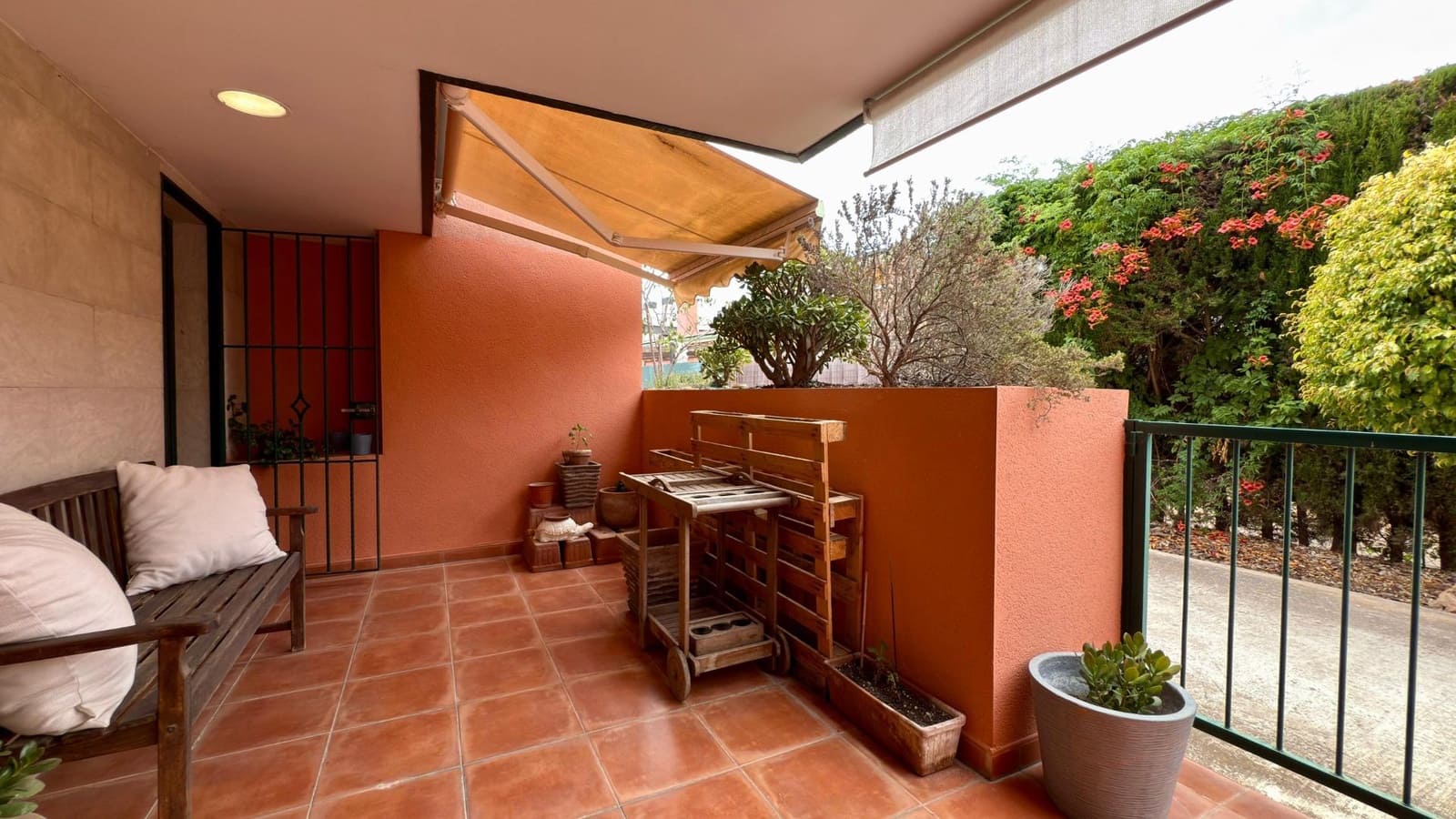 4 soveværelse Rækkehus til salg i Alicante by med swimmingpool garage - € 699.000 (Ref: 9170811)