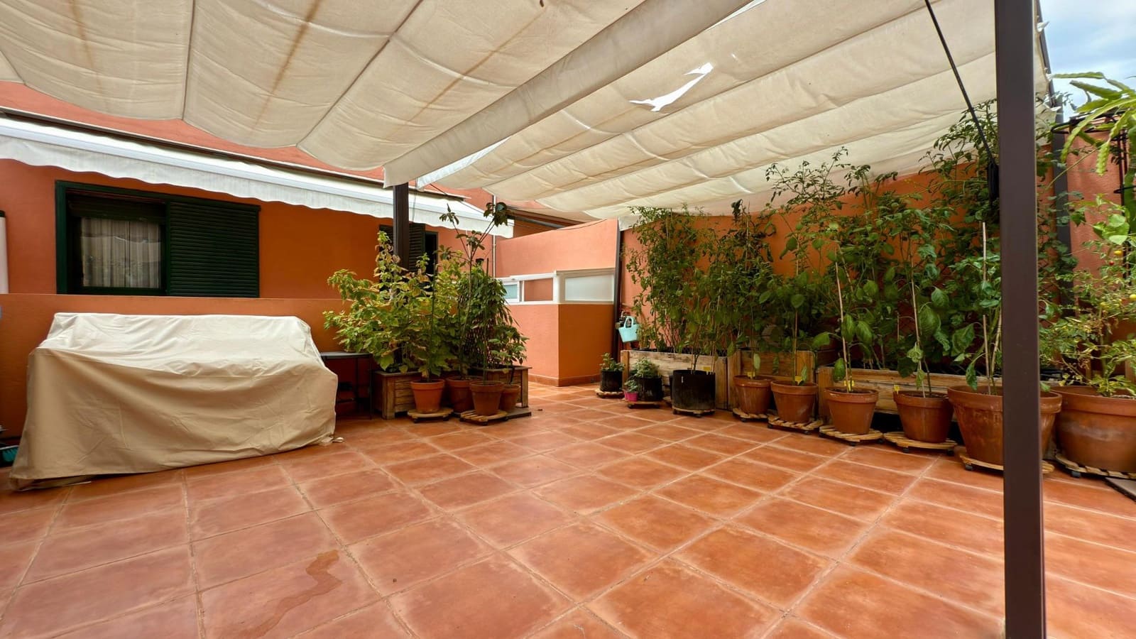 4 soveværelse Rækkehus til salg i Alicante by med swimmingpool garage - € 699.000 (Ref: 9170811)