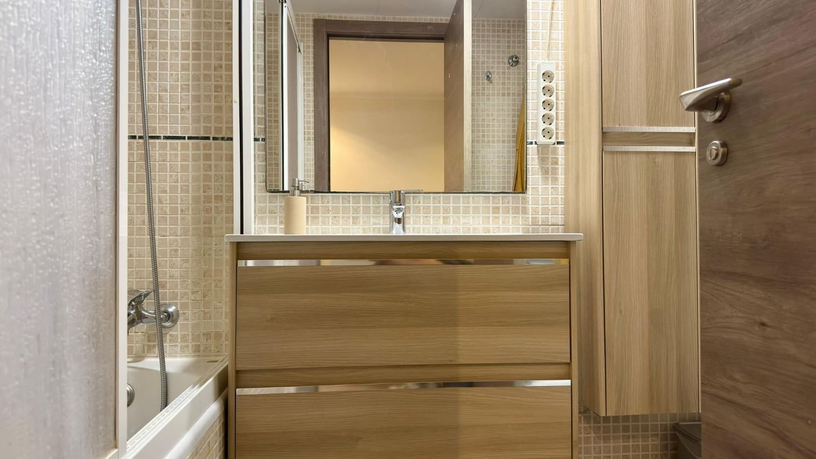 4 soveværelse Rækkehus til salg i Alicante by med swimmingpool garage - € 699.000 (Ref: 9170811)