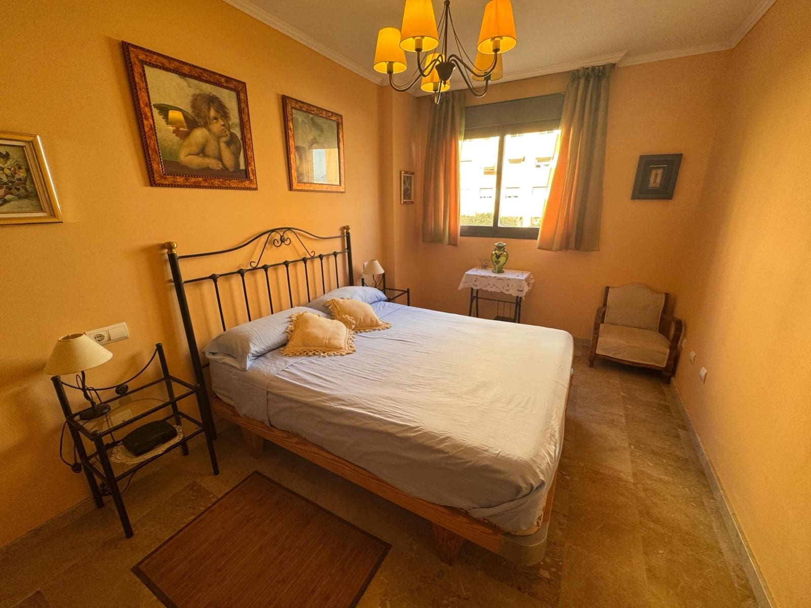 Appartement de 3 chambres à louer à Playa de San Juan avec piscine garage - 1 200 € (Ref: 9185531)