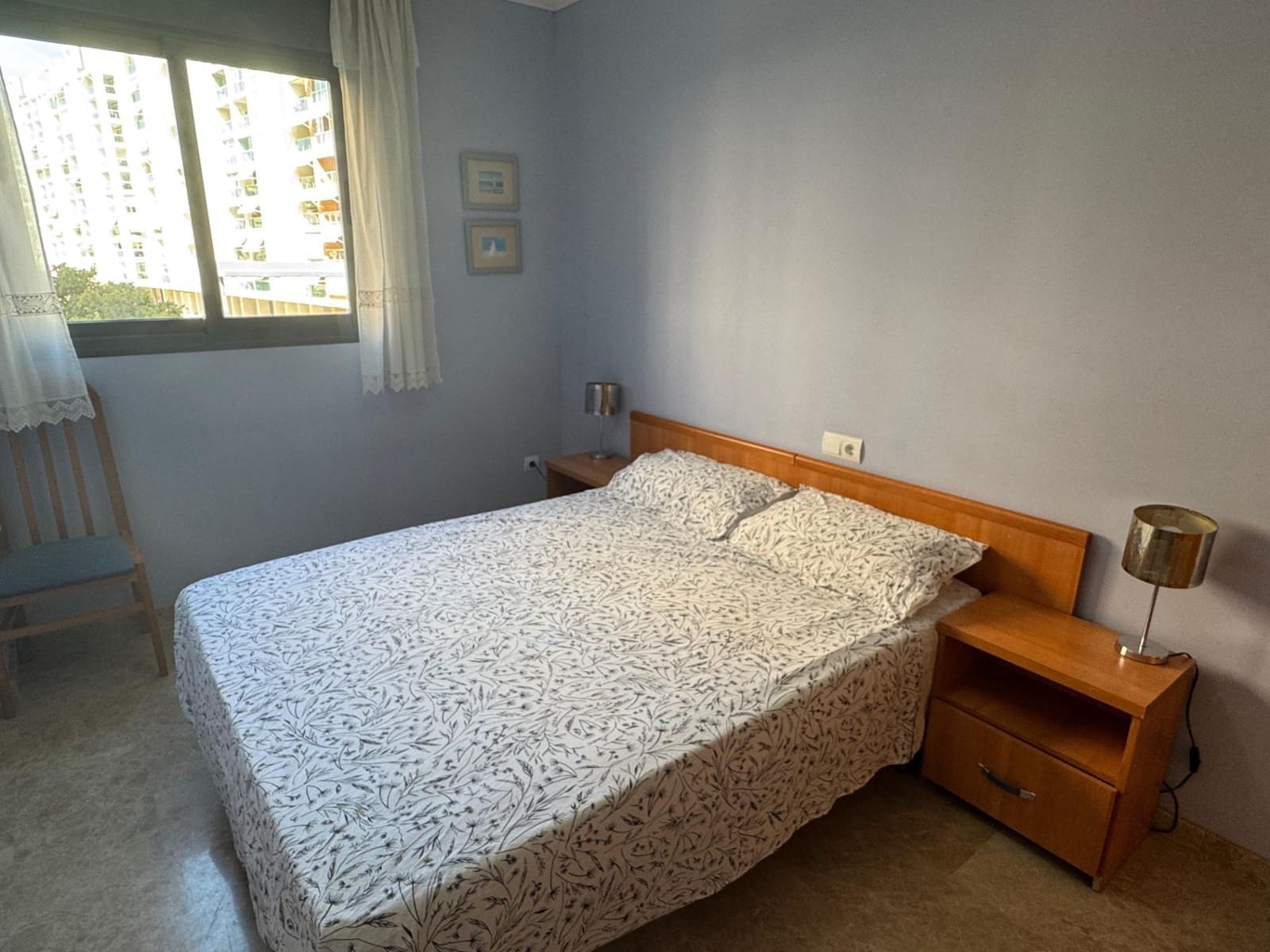 Appartement de 3 chambres à louer à Playa de San Juan avec piscine garage - 1 200 € (Ref: 9185531)
