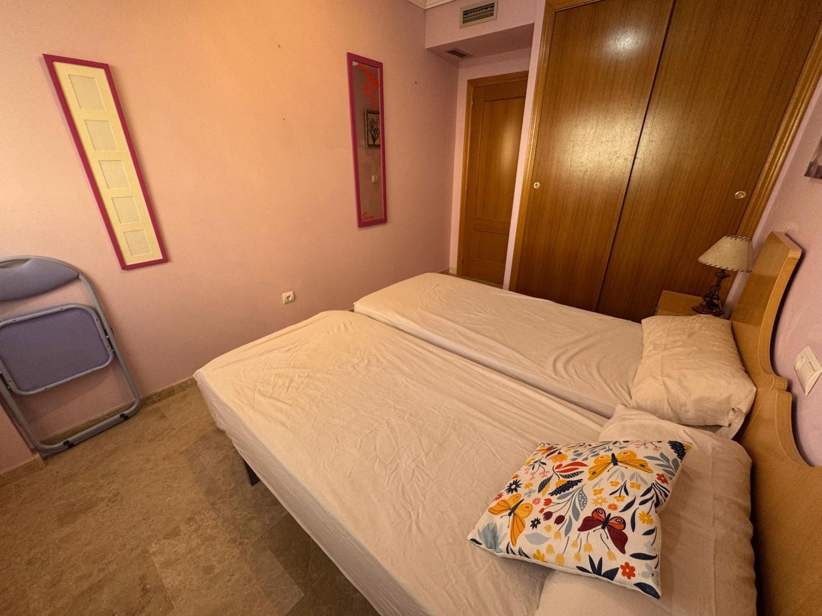 Appartement de 3 chambres à louer à Playa de San Juan avec piscine garage - 1 200 € (Ref: 9185531)