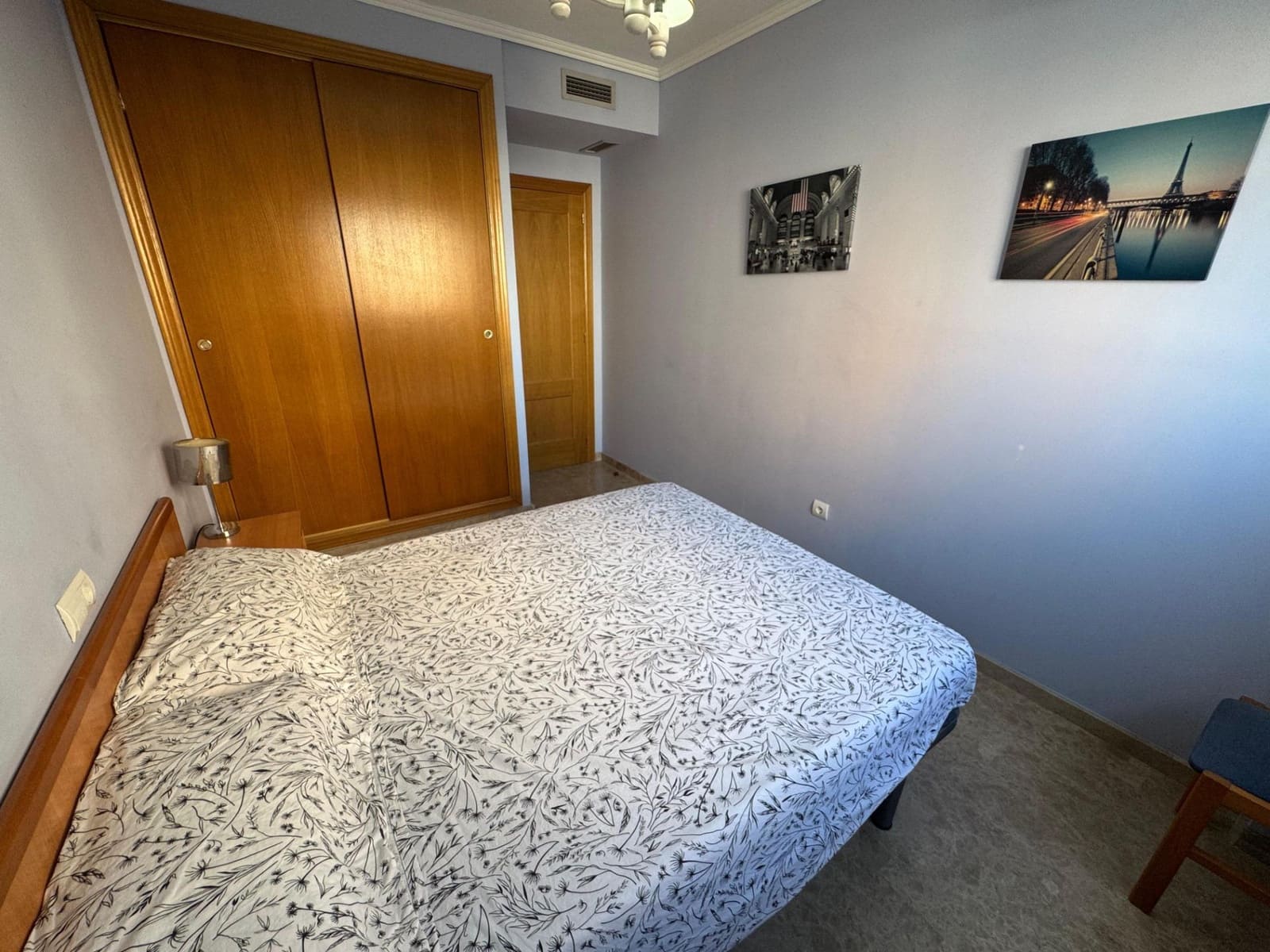 Appartement de 3 chambres à louer à Playa de San Juan avec piscine garage - 1 200 € (Ref: 9185531)