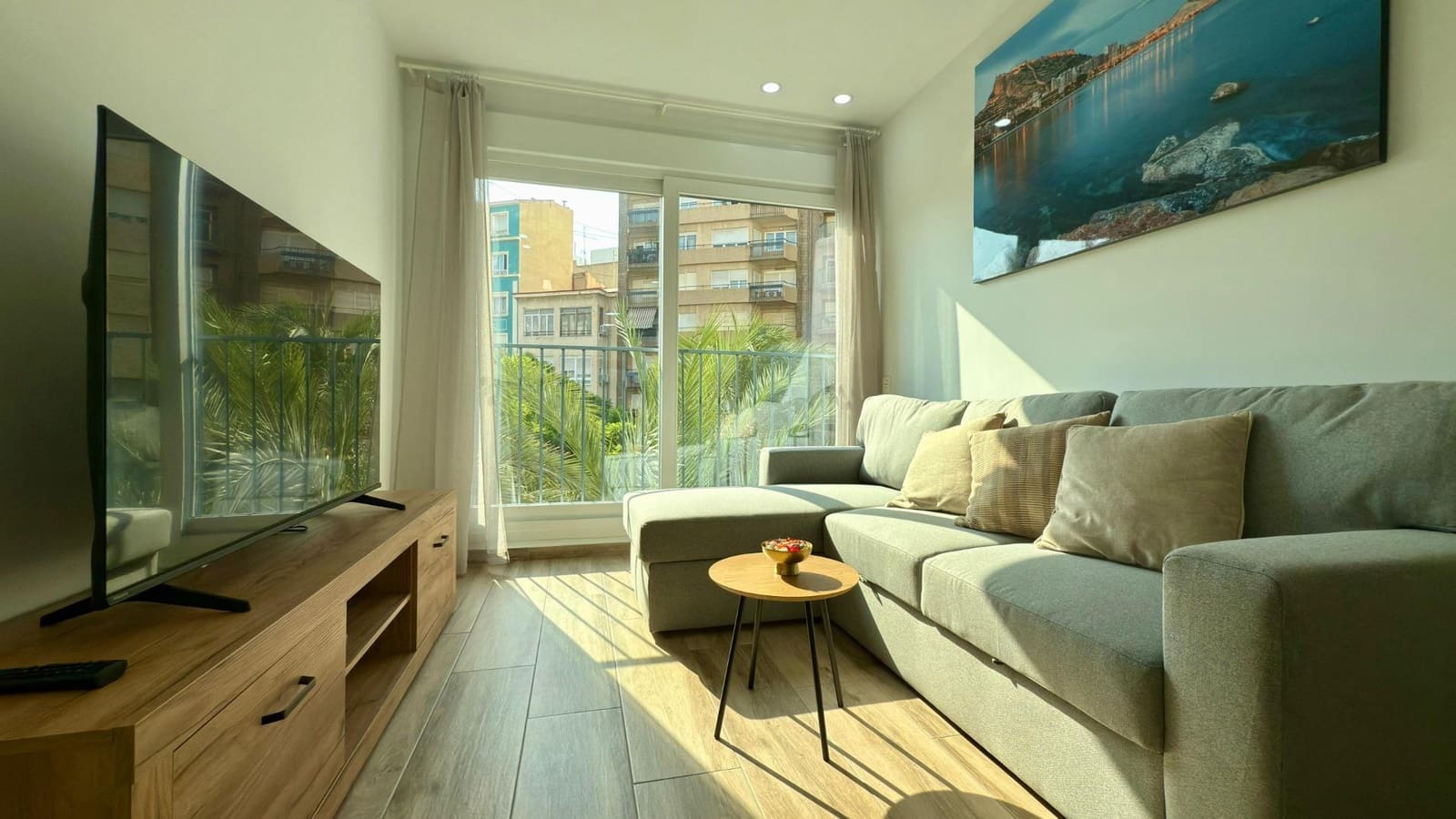 1 makuuhuone Huoneisto vuokrattavana paikassa Alicante kaupunki mukana uima-altaan - 1 200 € (Ref: 9188551)