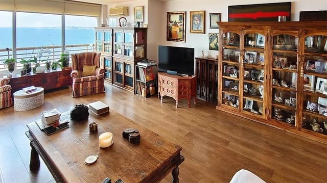 4 makuuhuone Asunto myytävänä paikassa Playa de San Juan, Alicante kaupunki mukana uima-altaan 
autotalli - 669 000 € (Ref: 9193902)