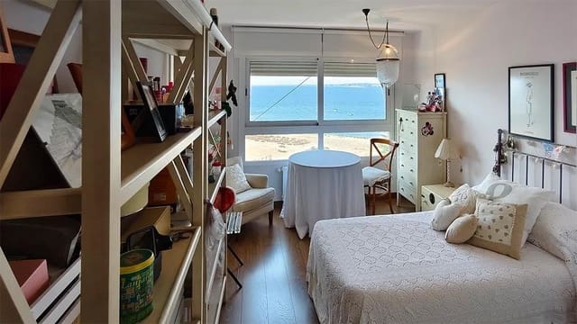 4 makuuhuone Asunto myytävänä paikassa Playa de San Juan, Alicante kaupunki mukana uima-altaan 
autotalli - 669 000 € (Ref: 9193902)