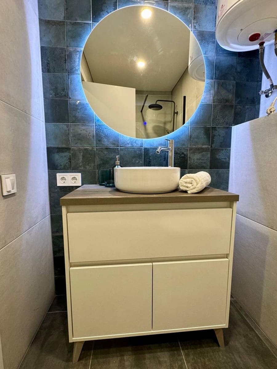 1 soveværelse Erhverv til salg i Alicante by - € 130.000 (Ref: 9195685)