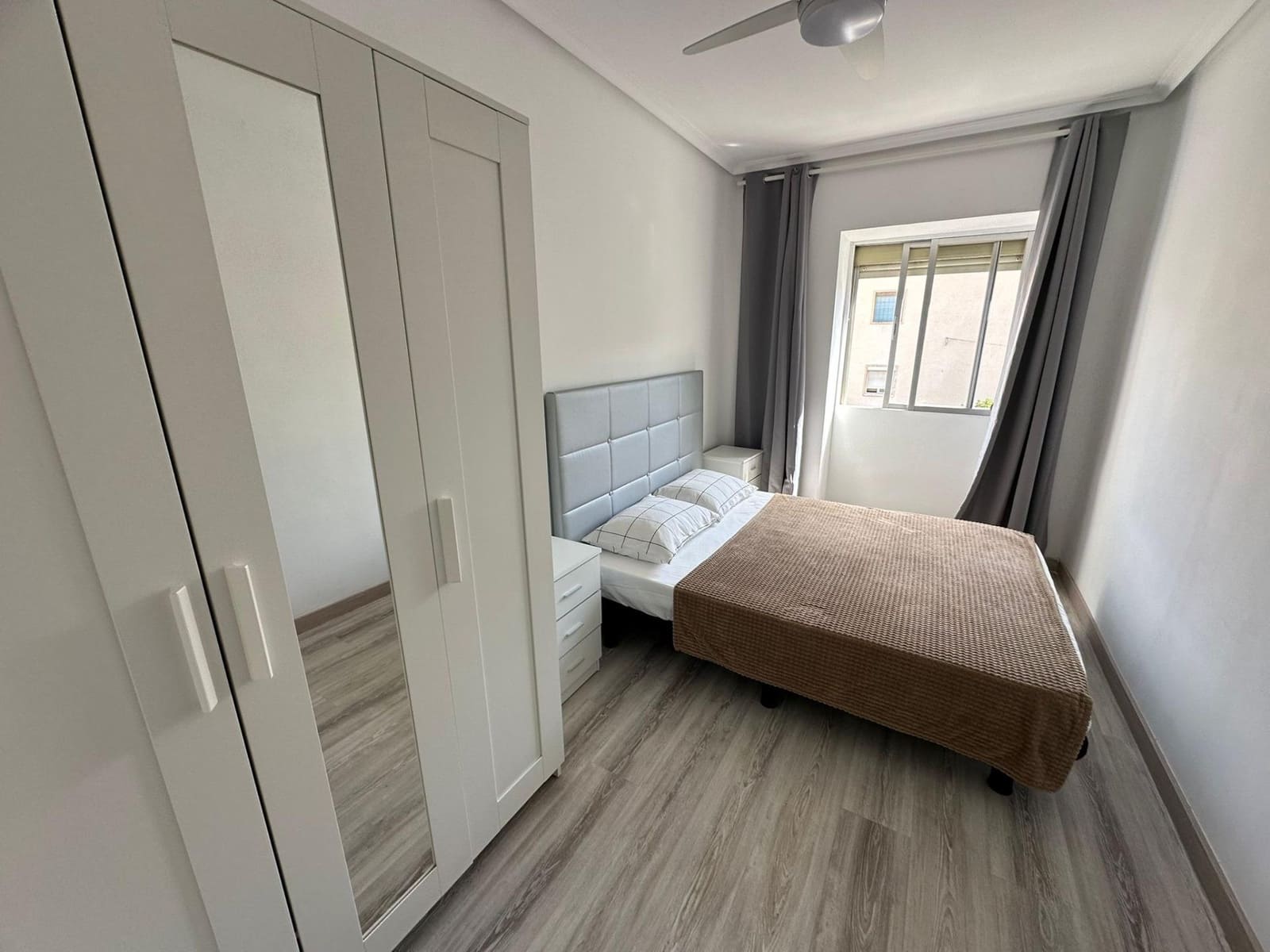 3 makuuhuone Asunto myytävänä paikassa Alicante kaupunki - 149 300 € (Ref: 9202523)