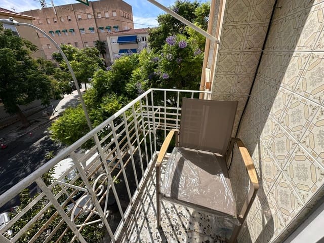 3 makuuhuone Asunto myytävänä paikassa Alicante kaupunki - 149 300 € (Ref: 9202523)