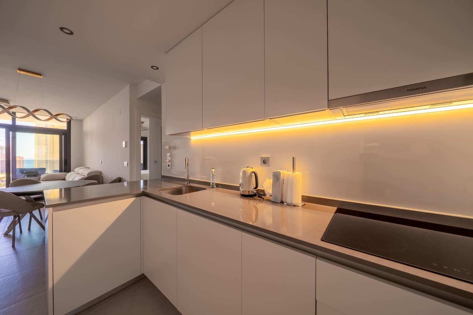 2 camera da letto Appartamento da affittare in Benidorm con piscina - 1.850 € (Rif: 9204695)