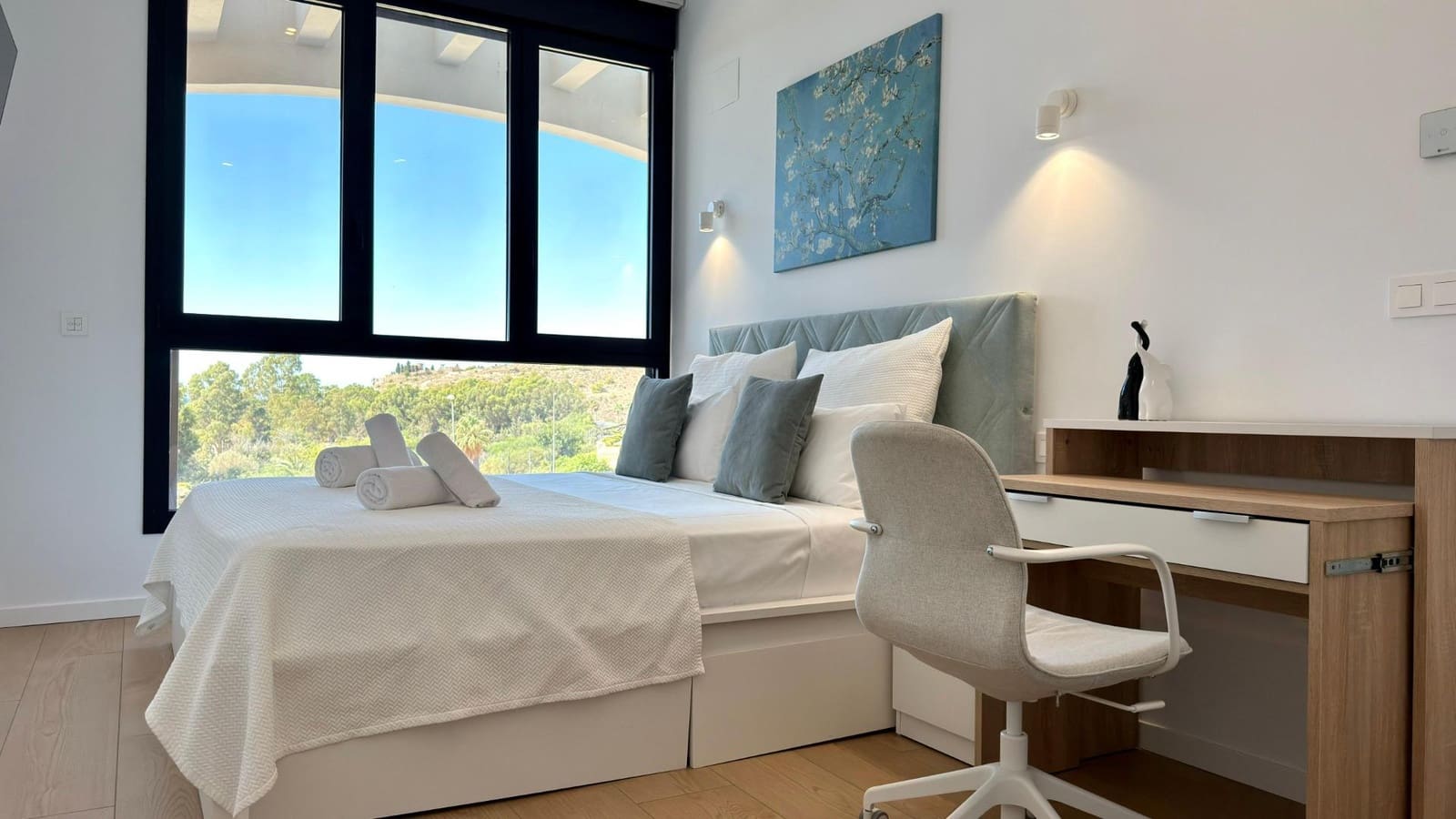 2 bedroom Apartment for sale in La Villajoyosa / Vila Joiosa with pool - € 699,000 (Ref: 9209187)