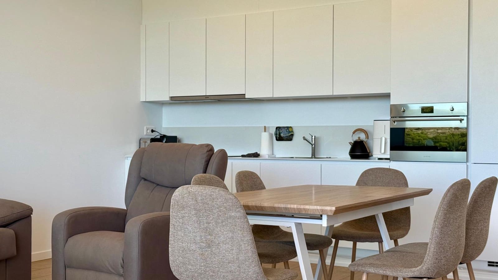 2 bedroom Apartment for sale in La Villajoyosa / Vila Joiosa with pool - € 699,000 (Ref: 9209187)