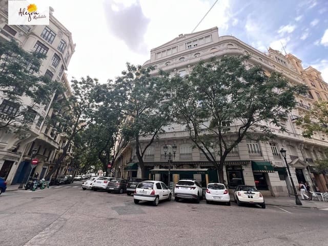 4 soveværelse Lejlighed til salg i La Gran Via, Valencia by - € 800.000 (Ref: 9209481)