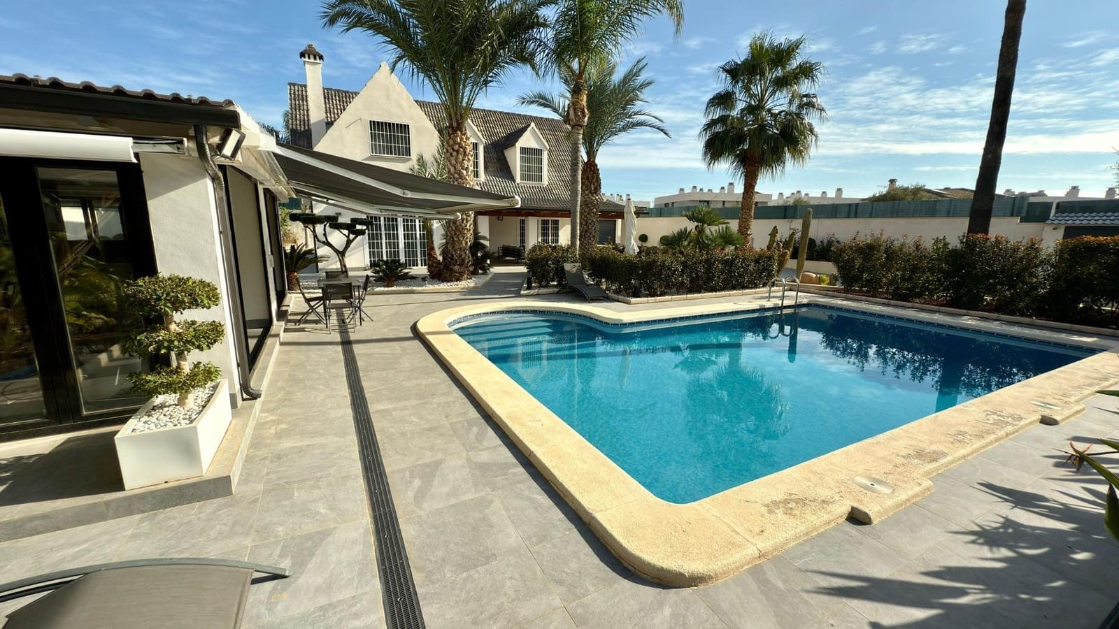 5 soveværelse Villa til salg i San Juan de Alicante / Sant Joan d'Alacant med swimmingpool garage - € 1.365.000 (Ref: 9215177)