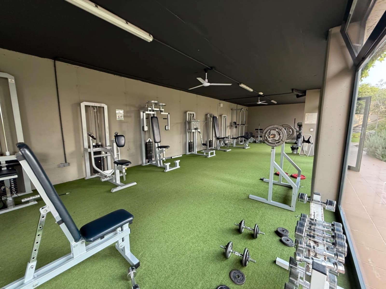 3 soveværelse Lejlighed til leje i Alicante by med swimmingpool - € 2.100 (Ref: 9215178)