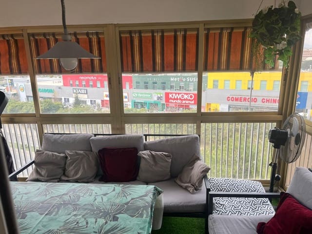 4 soveværelse Lejlighed til salg i San Blas, Alicante by med swimmingpool garage - € 385.000 (Ref: 9217570)