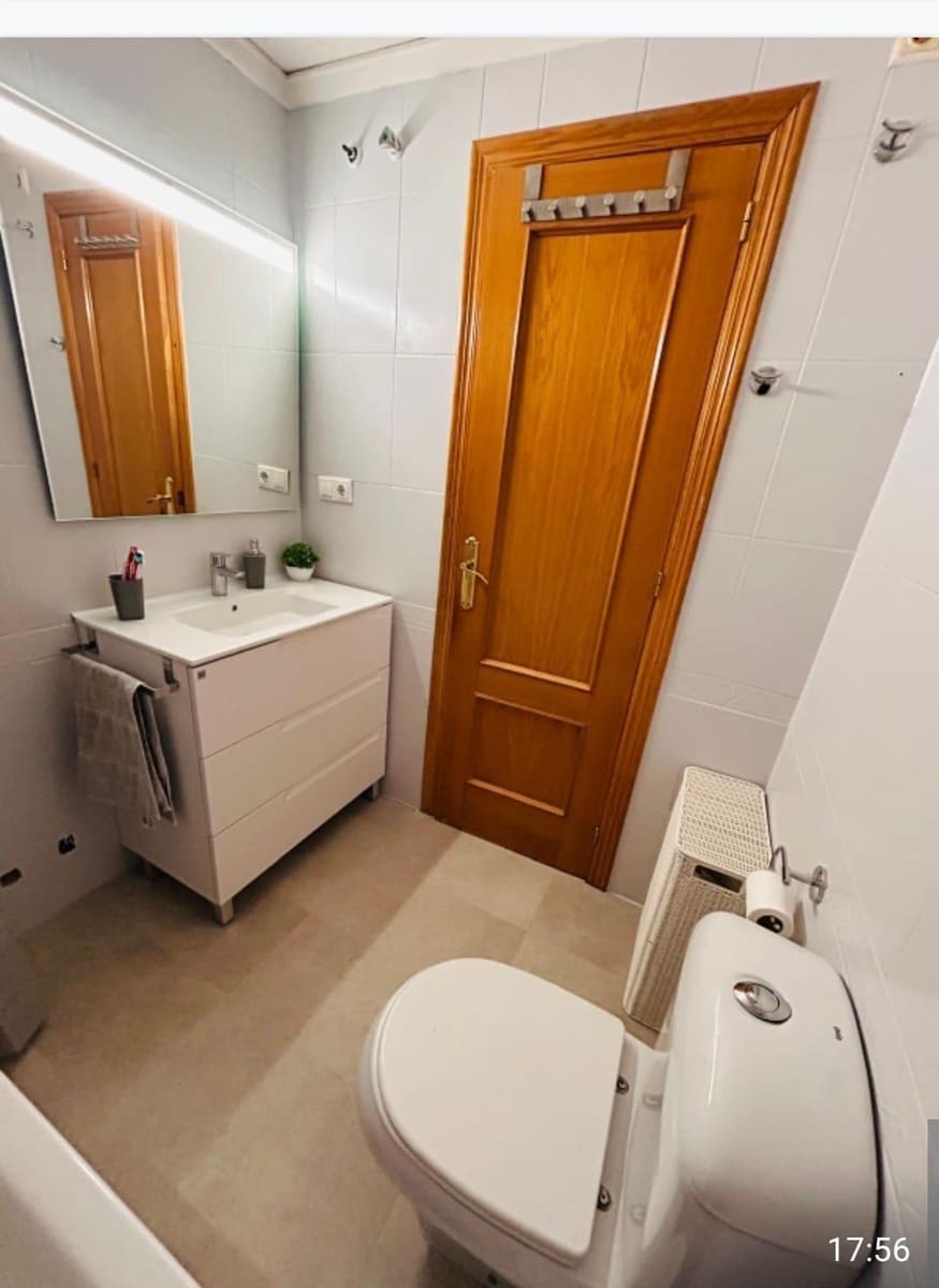 2 makuuhuone Asunto myytävänä paikassa Playa de San Juan mukana uima-altaan - 269 900 € (Ref: 9220099)