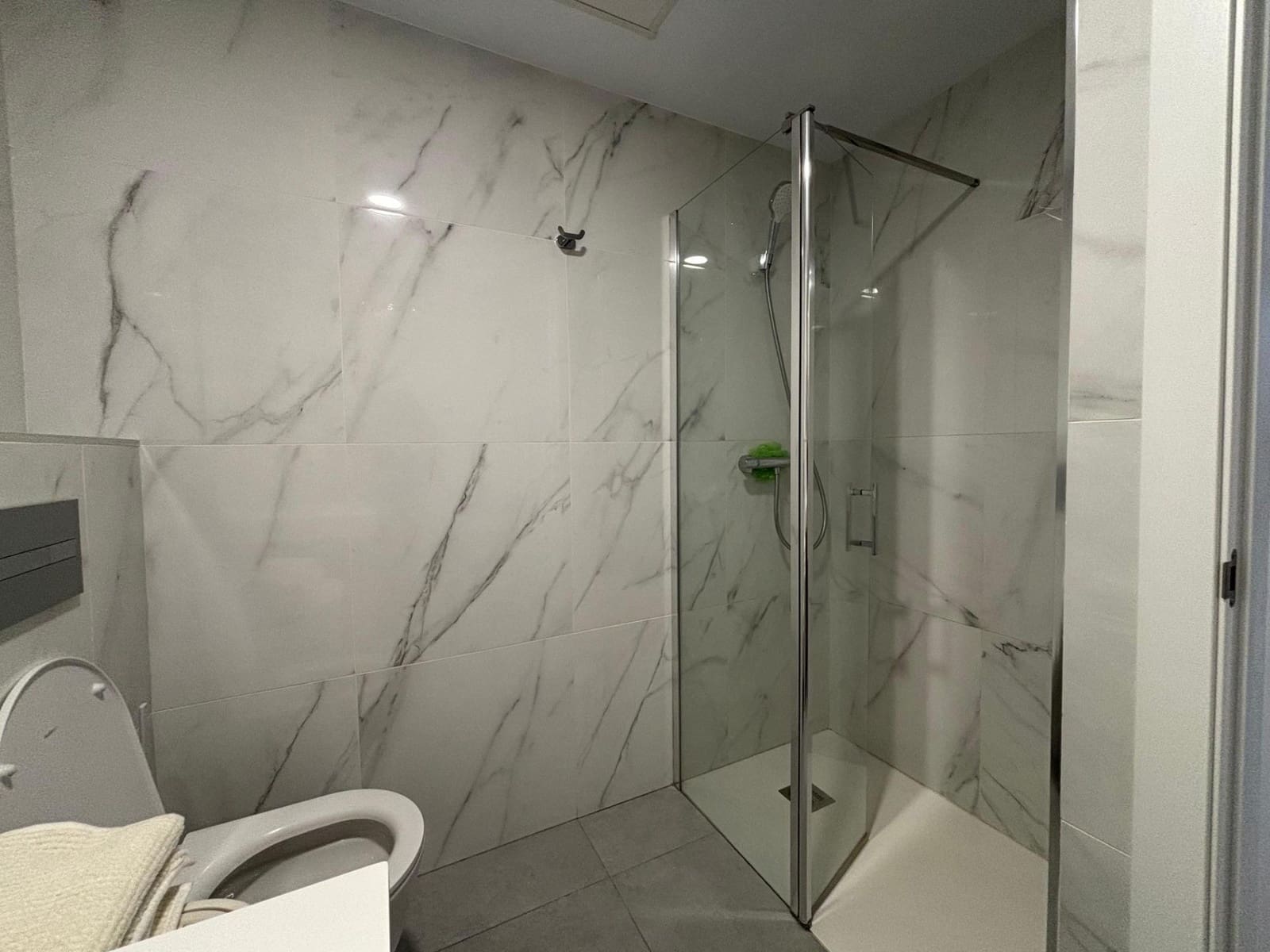 Apartamento de 3 habitaciones en La Villajoyosa / Vila Joiosa en alquiler con garaje - 1.800 € (Ref: 9226821)