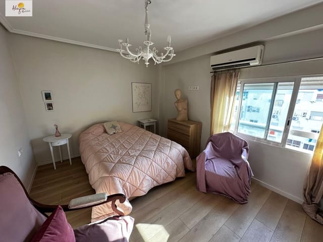 2 quarto Apartamento para arrendar em Mont-Olivet, Valência cidade - 1 300 € (Ref: 9243084)